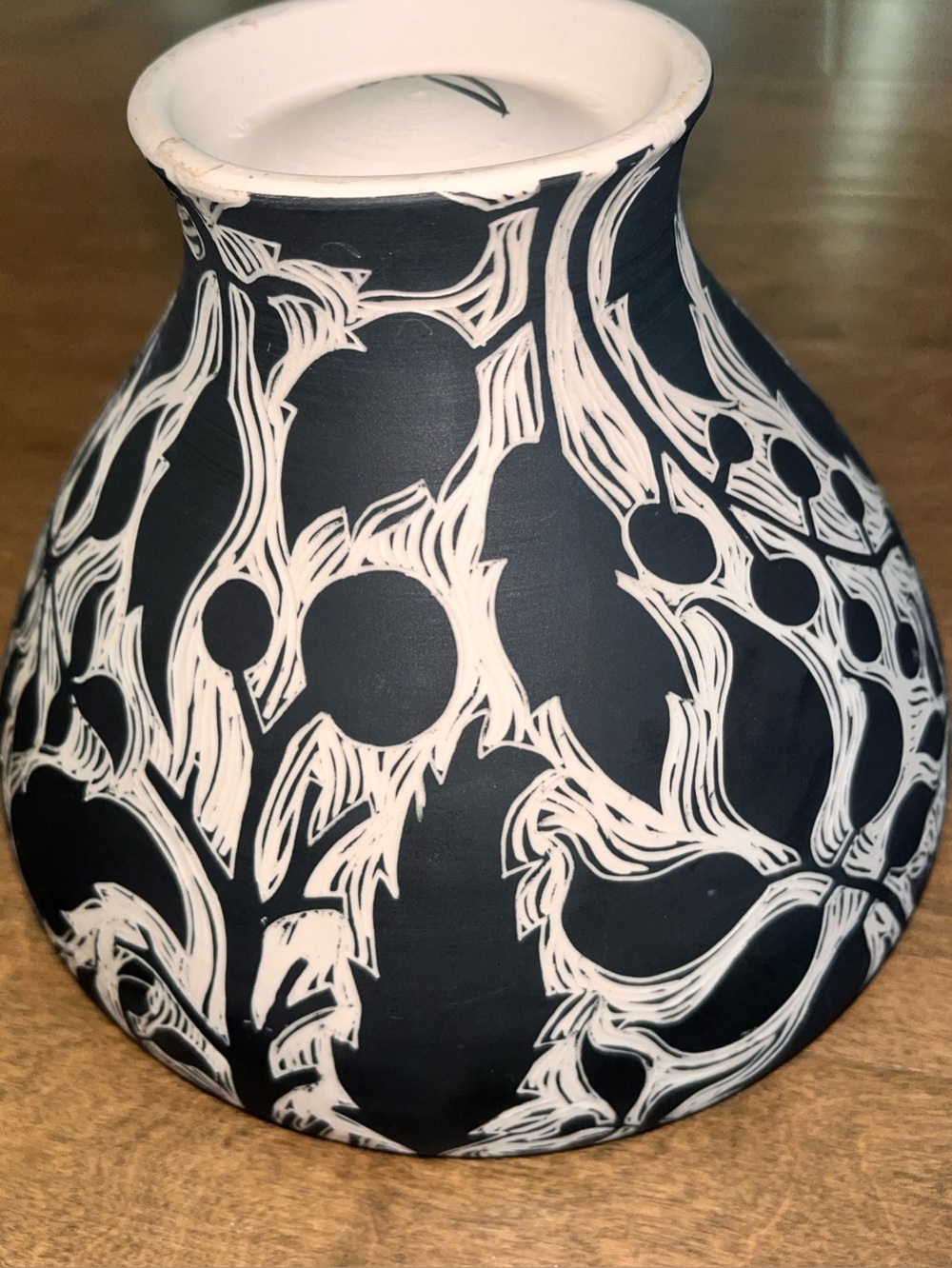 Beautiful Sgraffito / Oxide Pottery Piece by CM Rice: Great Design & Colors